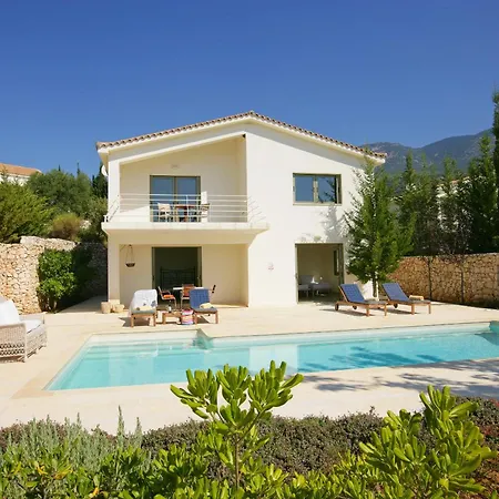 Porfyra Ideales Villa *