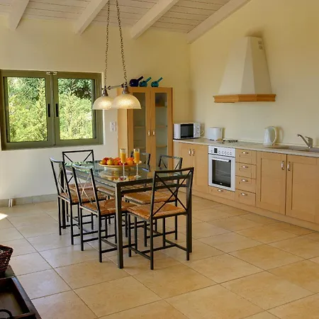 Porfyra Ideales Villa *